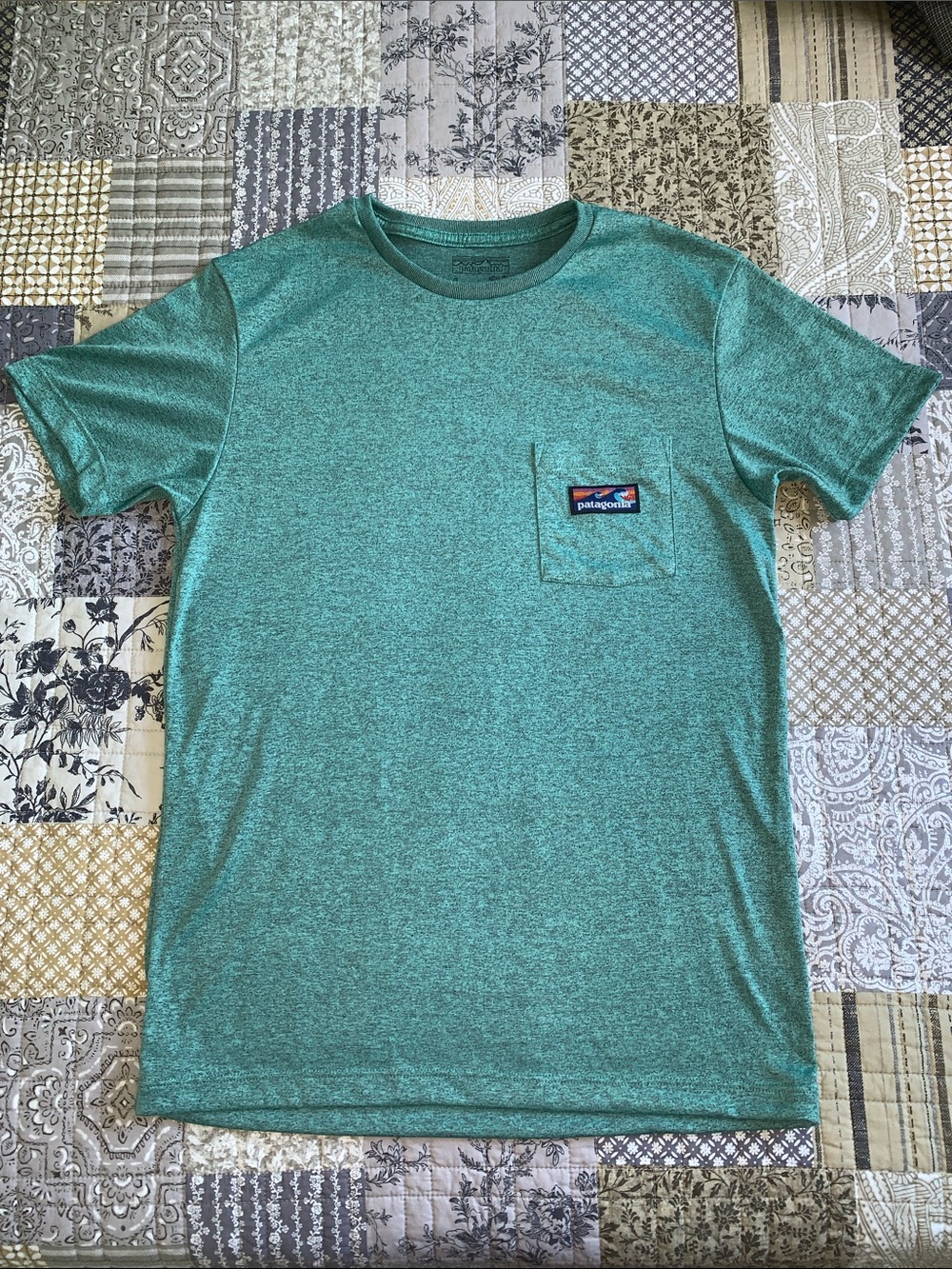 Patagonia Men's Hybrid Short-Sleeve Pocket Responsibili-Tee (Slim Fit)!